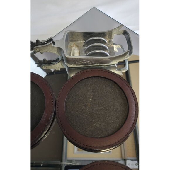 Malboro Miles Leather Cork Coaster & Metal Spur Holder Western Set 2003 - Picture 8 of 9